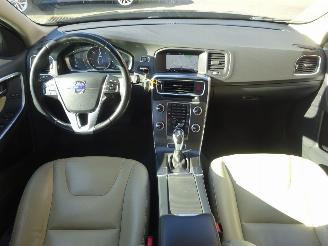 Volvo V-60 Momentum AWD Twin Engine, Leer 162kw Plug-in Hybride picture 12