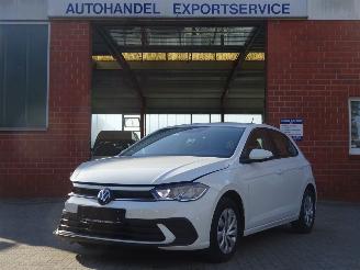 krockskadad bil auto Volkswagen Polo Life 1.0i 59kw Benzine, Airco, Cruise, DiGi, Apple, Android, PDC 2024/4