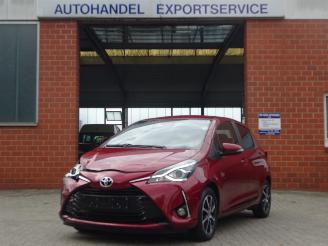 Damaged car Toyota Yaris 1.5i Active Automaat, Climate & Cruise, Multmedia 2019/9