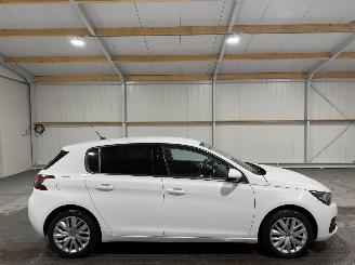 Auto incidentate Peugeot 308 1.2 PureTech 81kW Blue Lease 2019/11