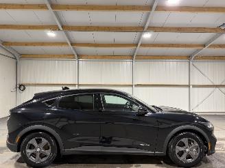 Auto incidentate Ford Mustang Mach-e 75kWh RWD 198kW 2021/12