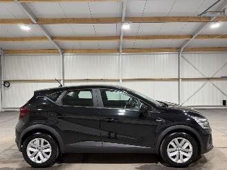 damaged passenger cars Renault Captur 1.0TCE 90 Evolution 2023/6