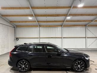 Auto incidentate Volvo V-60 2.0 B3 120kW Automaat Momentum Advantage 2020/11