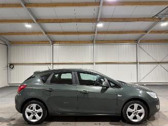 Auto incidentate Opel Astra 1.4 74kW Edition 2011/4