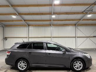 Vaurioauto  passenger cars Toyota Avensis 1.8VVTi 108kW  Business 2010/11