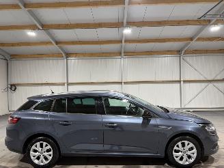 damaged passenger cars Renault Mégane 1.3TCE 85kW Limited 2018/8