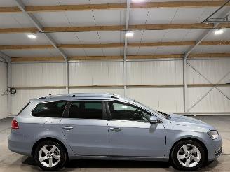 Damaged car Volkswagen Passat 1.6TDI 77kW Executive Edition 2013/12