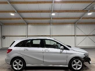 Damaged car Mercedes B-klasse 180 90kW Automaat   Ambition Leder 2014/2