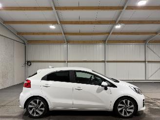 Unfallwagen Kia Rio 1.2CVVT 63kW Airco ExecutiveLine 2017/1