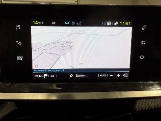 Peugeot e-208 50 kWh EV 350 picture 35