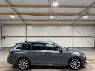 Schadeauto Skoda Octavia 1.5TSI 110kW Clima First Edition 2020/9