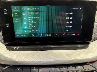 Skoda Octavia 1.5TSI 110kW Clima First Edition picture 40