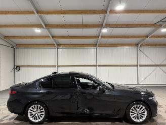 uszkodzony samochody osobowe BMW 5-serie 530d 3.0 210kW Automaat X-Drive High Executive Schuifkantel 2023/5