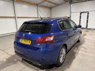 Peugeot 308 1.2PureTech 96kW Automaat Allure picture 6