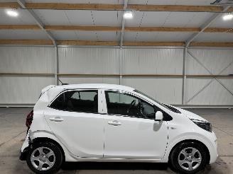 Vaurioauto  passenger cars Kia Picanto 1.0DPi 49kW Airco Comfortline 2024/5