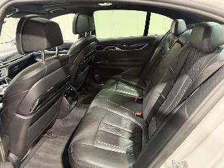 BMW 7-serie 740i 240kW Automaat Schuifkantel High Executive Luchtvering picture 26