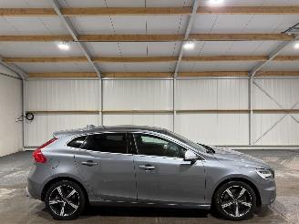 Schadeauto Volvo V-40 1.3T3 112kW Automaat Polar+ Sport 2019/8