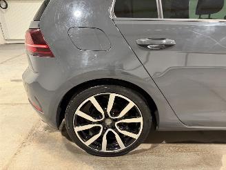 Volkswagen Golf 1.4TSI 110kW Automaat Highline Pano Business R picture 33