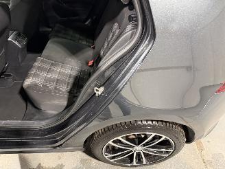 Volkswagen Golf 2.0TDI GTD 135kW Automaat Pano picture 31
