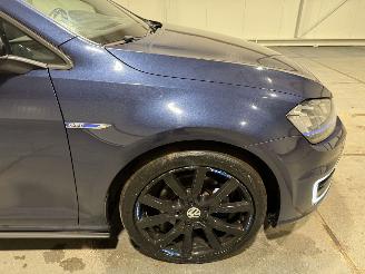 Volkswagen Golf GTE 1.4TSI 110kW Automaat Pano picture 16