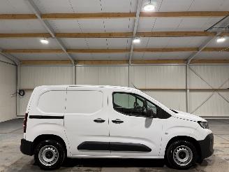 skadebil bedrijf Peugeot Partner 1.5BlueHDI 75kW Airco S&S L1 2024/10