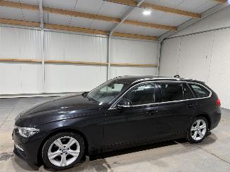 BMW 3-serie 318i 100kW Automaat Luxury Edition picture 9