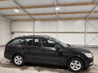 Skoda Octavia 1.6TDI 77kW Greentech Ambition Business Line picture 2