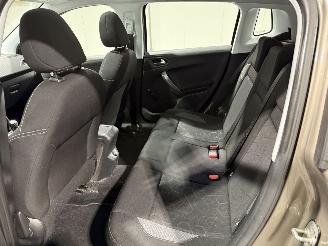 Peugeot 2008 1.2PureTech 60kW Automaat Blue Lion picture 21