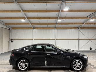 Schadeauto Tesla Model S 85kWh 270kW Automaat Pano Base 2013/12
