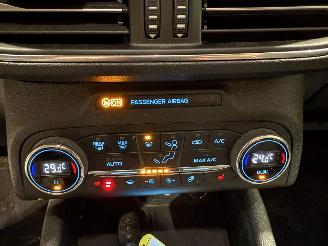 Ford Focus 1.5EcoBoost 110kW Active Business picture 41