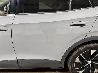 Volkswagen ID.4 77kWh 150kW First MAX picture 21