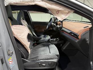 Volkswagen ID.4 77kWh 150kW First MAX picture 38