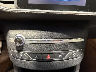 Peugeot 308 1.2PureTech 96kW Pano Blue Lease Premium picture 30