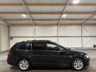 Voiture accidenté Volkswagen Golf 1.0TSI 85kW Automaat Connected Series 2016/4