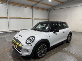 Mini Electric 33kWh 135kW Charged picture 10