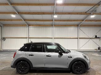Unfallwagen Mini Cooper 1.5 100kW Automaat CAMDEN Edition 2022/11
