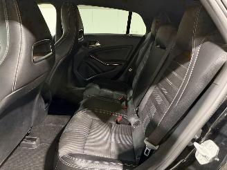 Mercedes Cla-klasse 180d  Automaat AMG Business Solution Shootingbrake picture 36