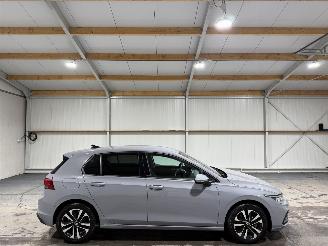 krockskadad bil auto Volkswagen Golf 1.0eTSI 81kW Automaat Life 2021/3