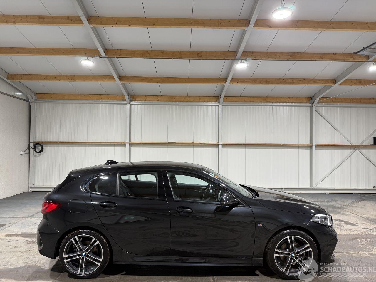 BMW 1-serie 118i 100kW Automaat Business Edition Plus