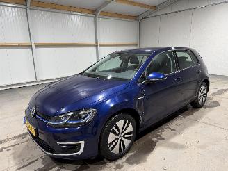Volkswagen Golf 36kWh 100kW Automaat E-Edition picture 9