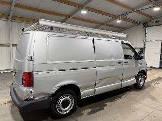 Volkswagen Transporter 2.0TDI 84kW L2H2 Highline picture 5