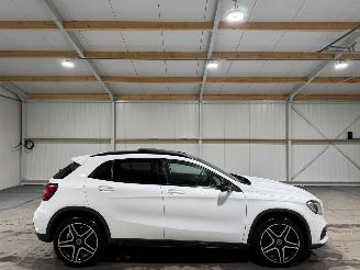 uszkodzony samochody osobowe Mercedes GLA 180 90kW Automaat Pano Business  Solution 2019/8
