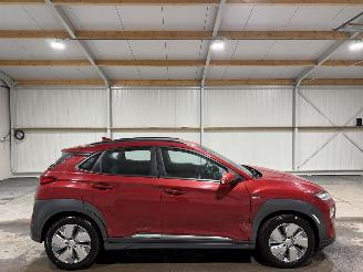 skadebil auto Hyundai Kona 64kWh 150kW Automaat Comfort 2020/12