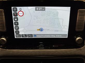 Hyundai Kona 64kWh 150kW Premium picture 34