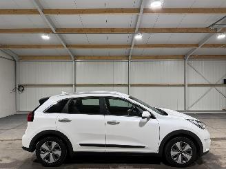 škoda osobní automobily Kia Niro 1.6GDI Hybrid 77kWh DynamicLine 2019/5