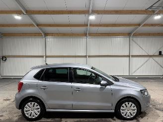 krockskadad bil auto Volkswagen Polo 1.2TSI 77kW Airco Navi Highline 2010/8