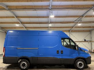 škoda dodávky Iveco Daily 35s13V 2.3D 93kW Trekhaak H3L 2015/3