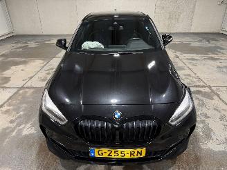 BMW 1-serie 118i 103kW Automaat Executive Edition picture 22