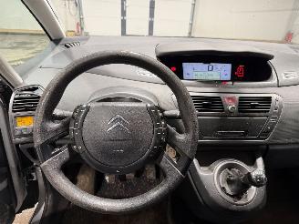 Citroën C4 PICASSO 1.8-16V 92kW Ambiance Pano picture 14