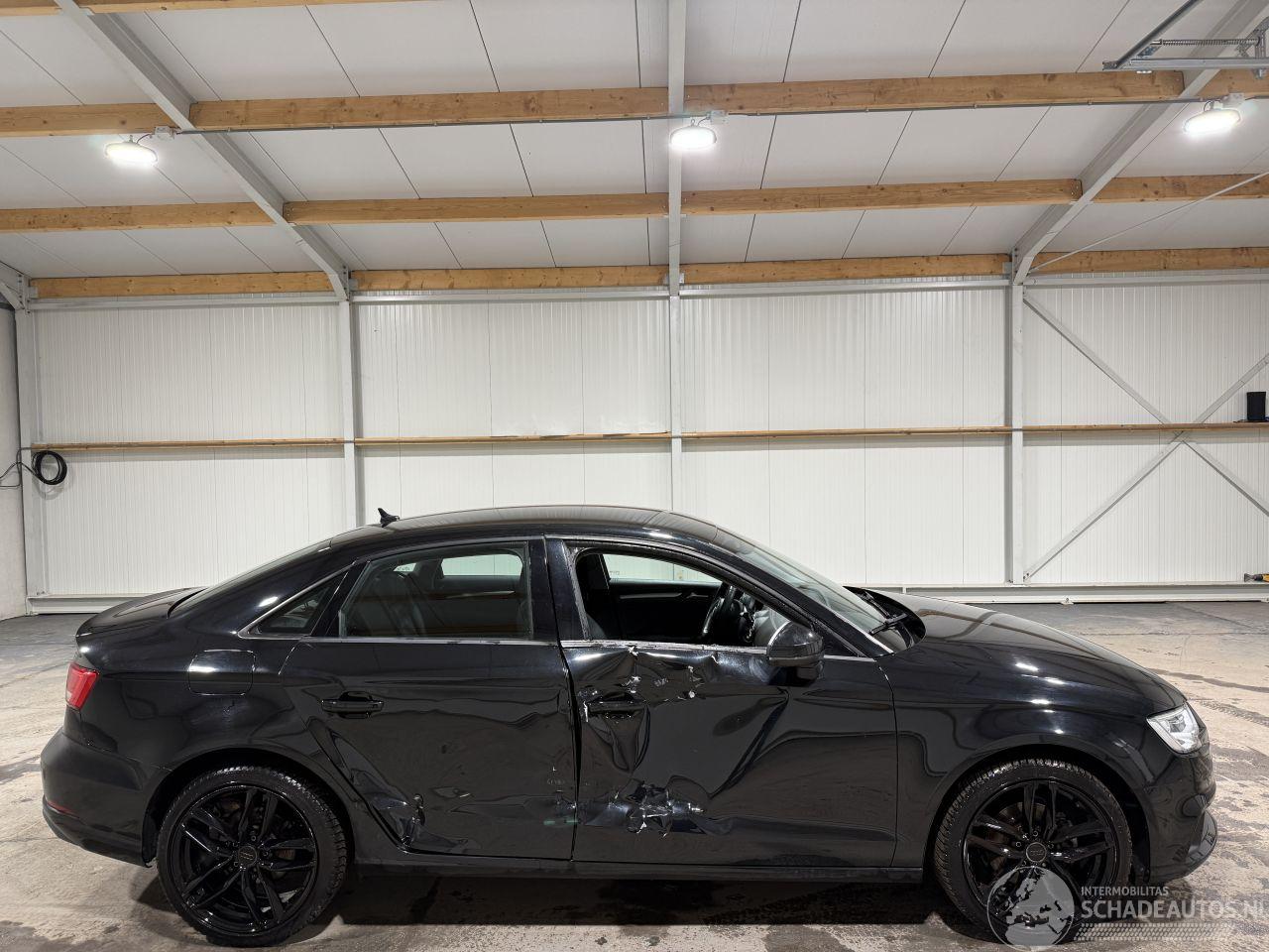 Audi A3 1.6TDI 85kW LIMOUSINE Leder